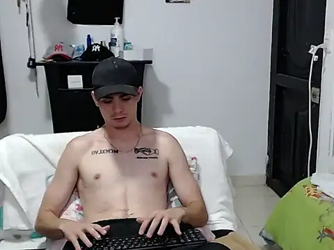 Zac_Efront Adlı Modelin Canlı XXX Sohbeti