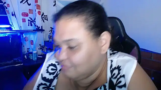 Sherlynn01's Live XXX Chat