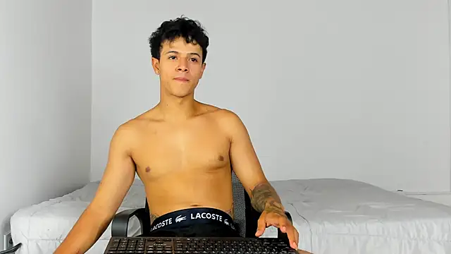 Czat XXX na żywo – _Alex_Colton