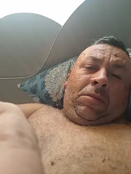 Show modela Larry_45 na web-kameri