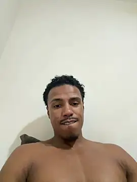 Czat XXX na żywo – LorenzoBlack27