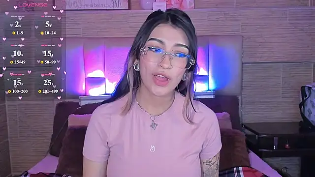 Živý XXX chat mia_devine_