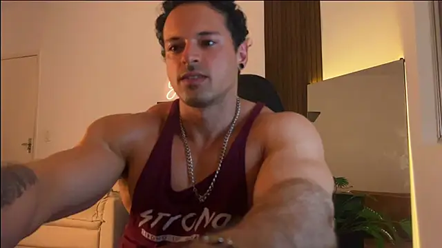 Lucasfit24: απευθείας συνομιλία ΧΧΧ