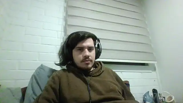 hung_weeb's Live XXX Chat