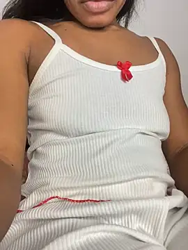 Chat +18 de _yisela_ ao vivo