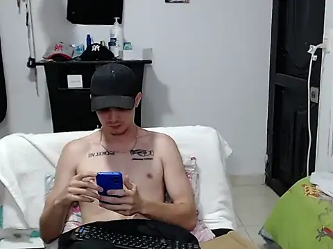 Zac_Efront Chat XXX live