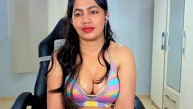 FannyXhot Chat XXX in diretta