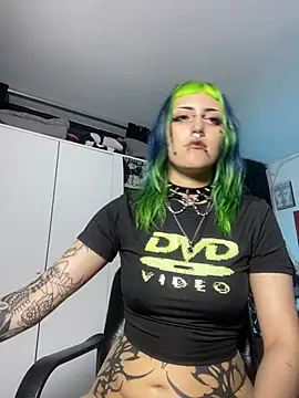 צ'אט XXX בשידור חי של kattx_