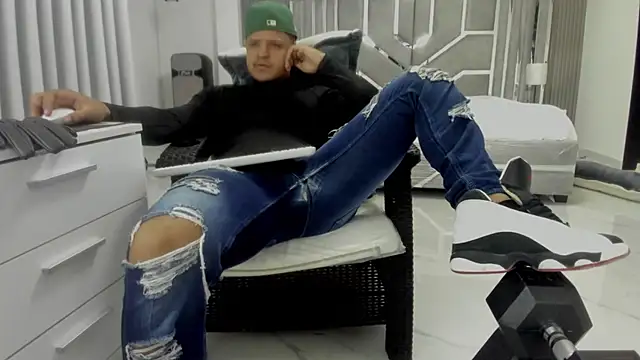 Chatroom XXX en direct de master_leather