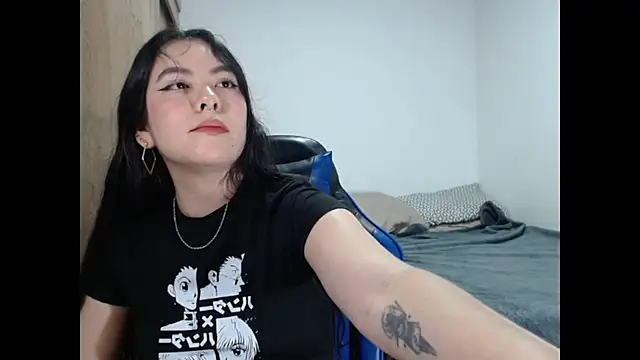 EloiseJun's Live XXX Chat