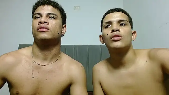 Jose_And_Daniel – Live XXX-chat