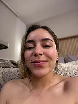 Czat XXX na żywo – Nathashaa_Velvet