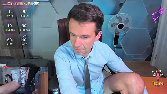 SteveTiger: онлайн-секс-чат
