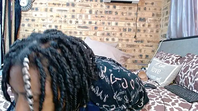 AFRICANBOOTYLICIOUS' Live XXX Chat