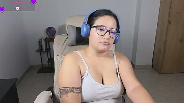 Chat +18 de blue__moon_ ao vivo