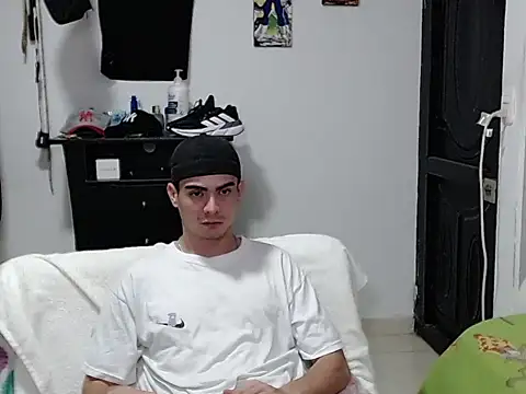Zac_Efront – Live XXX-chat