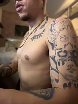 AlphaMasterXxx Live XXX-Chat