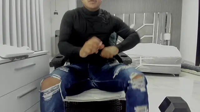 Онлайн чат XXX master_leather