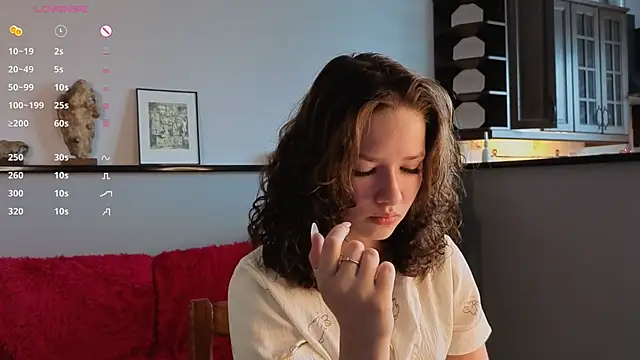 LulaReynero's Live XXX Chat