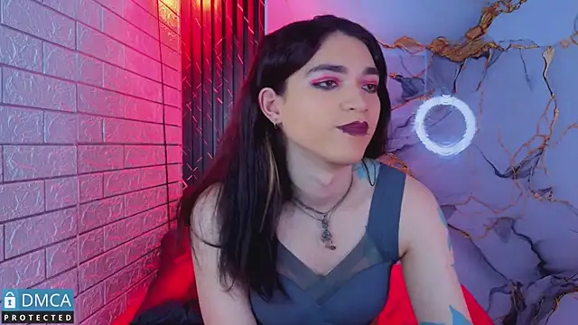 Онлайн чат XXX MaeveKuro