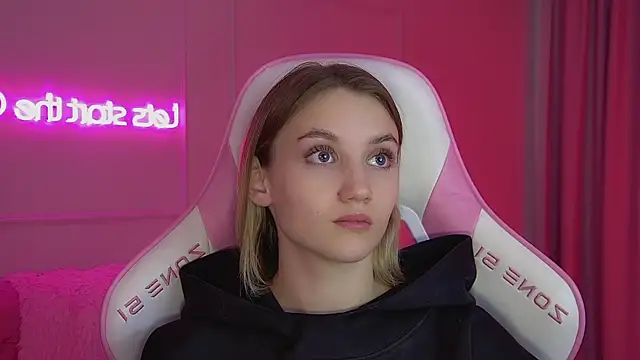 Živý XXX chat StacyEvances