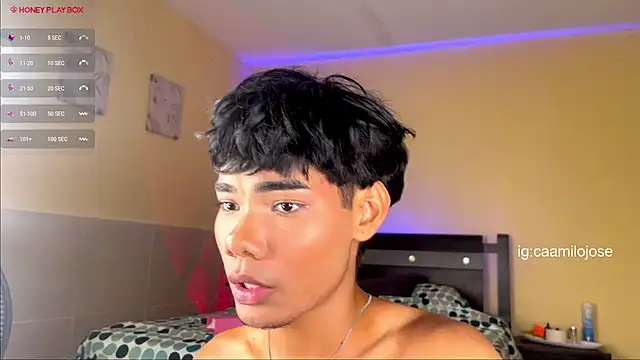 XXX chat uživo modela Milo_K