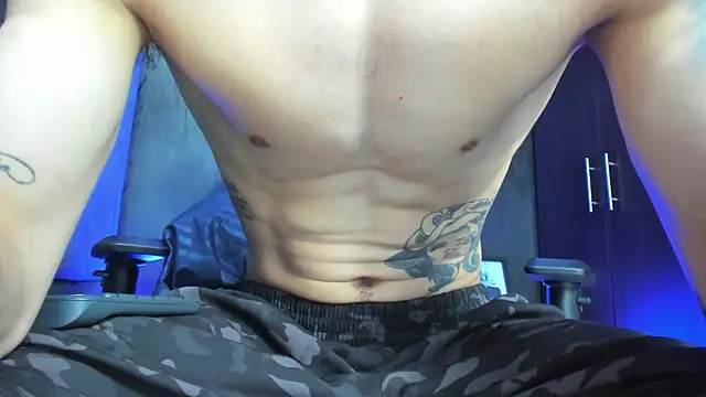 Enzo_Maserati live XXX chat