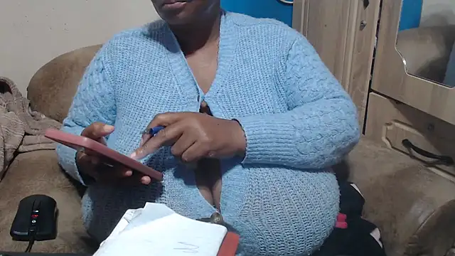 Chat +18 de CUTEFIRMMELONSS ao vivo