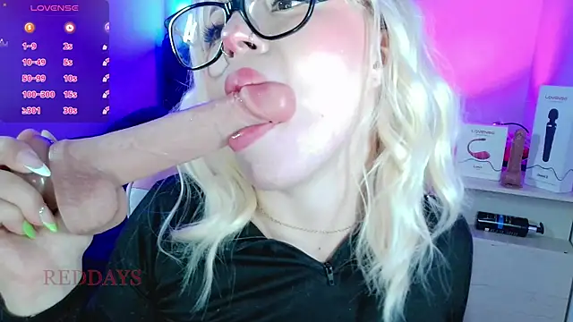 CyberMich's Live XXX Chat
