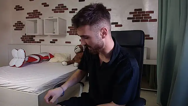 KyloEast Chat XXX live