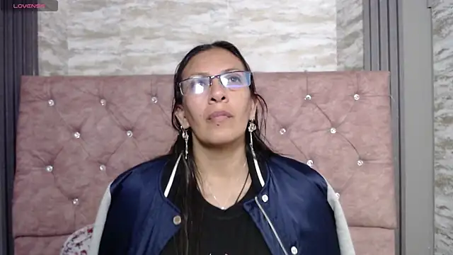 sami29_'s Live XXX Chat