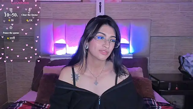 mia_devine_ Chat XXX live