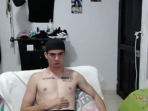 Zac_Efront Chat XXX in diretta