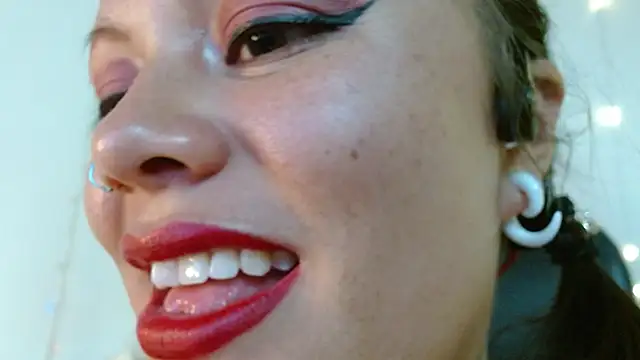 Czat XXX na żywo – miss_evoleth2