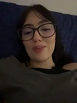 Hinata_3's Live XXX Chat