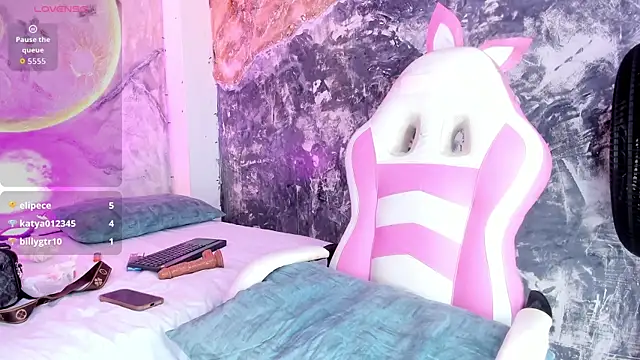 ElaWindsor Live XXX Chat