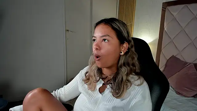 Czat XXX na żywo – dulce_lyraa1
