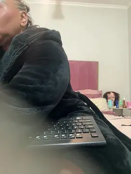 Bootyliciouse21X's Live XXX Chat