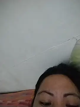 TeaseNPlease_13 Adlı Modelin Canlı XXX Sohbeti