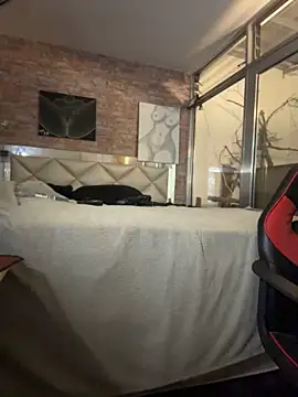 AlphaMasterXxx – Naživo XXX chat
