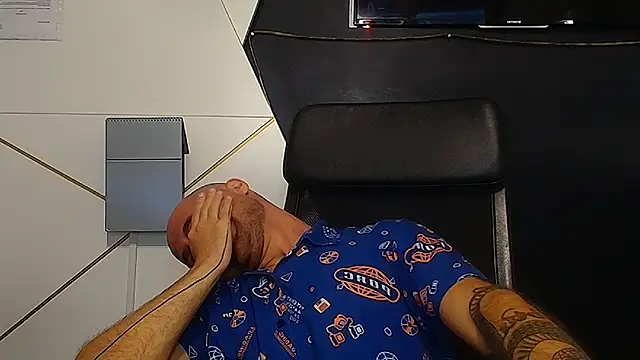 Chat XXX en directo de JamesMyerss