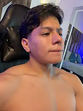 TonyPetrovjs' Live XXX Chat