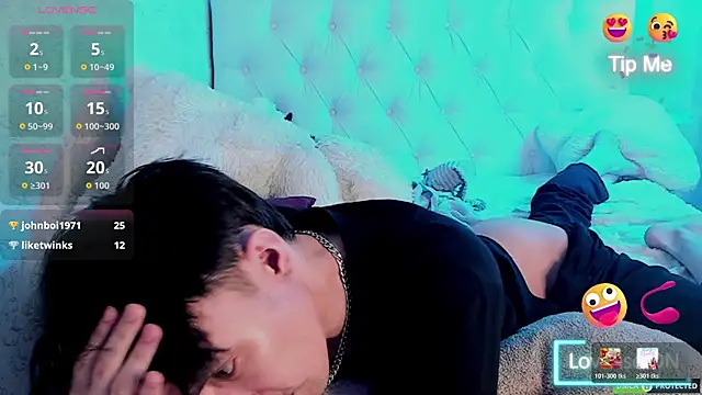 CalvinChapman's Live XXX Chat