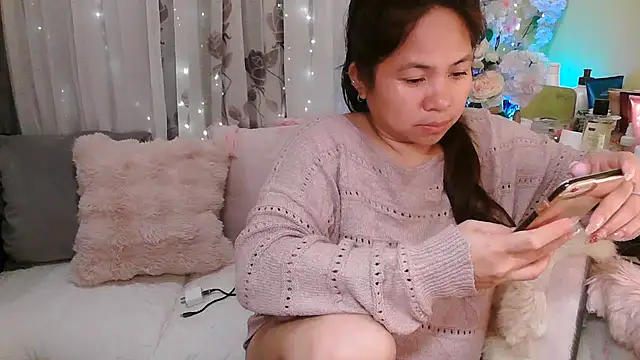 Chat XXX en directo de OhmyPinay