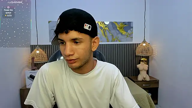 Chat XXX en directo de JDWhite18
