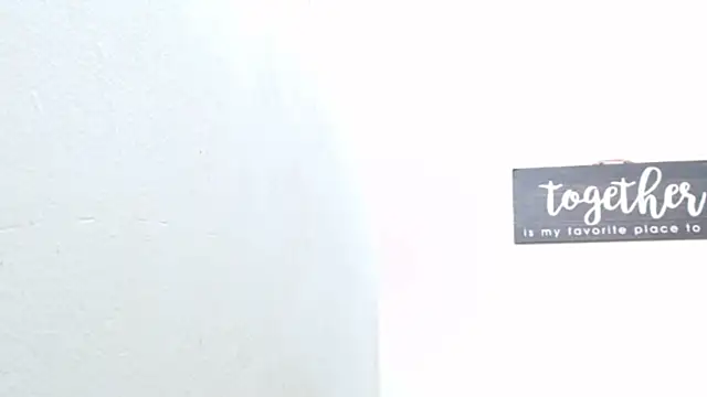 alejandra_c19c 即時 XXX 聊天