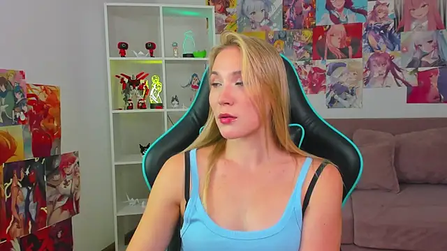 Chat XXX en directo de ElaraVoltage