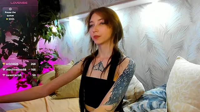Онлайн чат XXX Ellen_Hops
