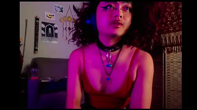 Chat +18 de DemonessAzazel ao vivo