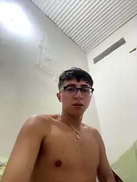 XXX chat uživo modela CamiRojas_boy